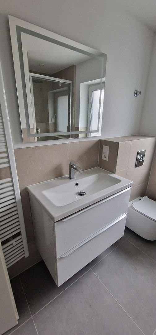 Prenájom bytu 2-izbový 50 m², Hauptstr. 2a, Schwarzenbruck, Bavorsko Prenájom bytu 2-izbový 50 m², Hauptstr. 2a, Schwarzenbruck, Bavorsko