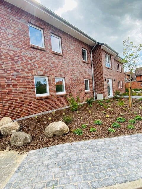 Prenájom bytu 3-izbový 85 m², Mühlenweg 7, Bienenbüttel, Dolné Sasko Prenájom bytu 3-izbový 85 m², Mühlenweg 7, Bienenbüttel, Dolné Sasko