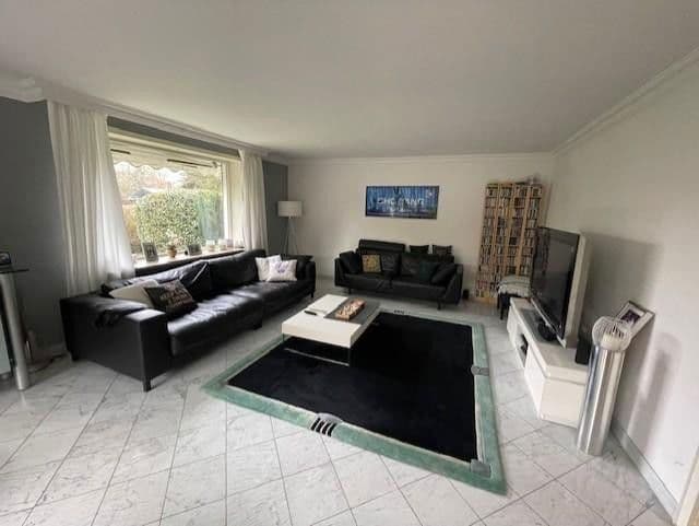 Predaj domu 135 m², pozemek 967 m², Bönningstedt, Šlezvicko-Holštajnsko Predaj domu 135 m², pozemek 967 m², Bönningstedt, Šlezvicko-Holštajnsko