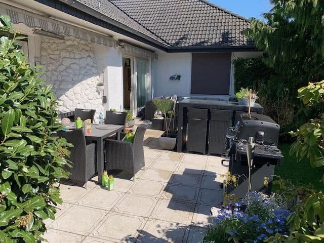 Predaj domu 135 m², pozemek 967 m², Bönningstedt, Šlezvicko-Holštajnsko Predaj domu 135 m², pozemek 967 m², Bönningstedt, Šlezvicko-Holštajnsko