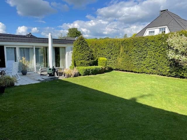 Predaj domu 135 m², pozemek 967 m², Bönningstedt, Šlezvicko-Holštajnsko Predaj domu 135 m², pozemek 967 m², Bönningstedt, Šlezvicko-Holštajnsko