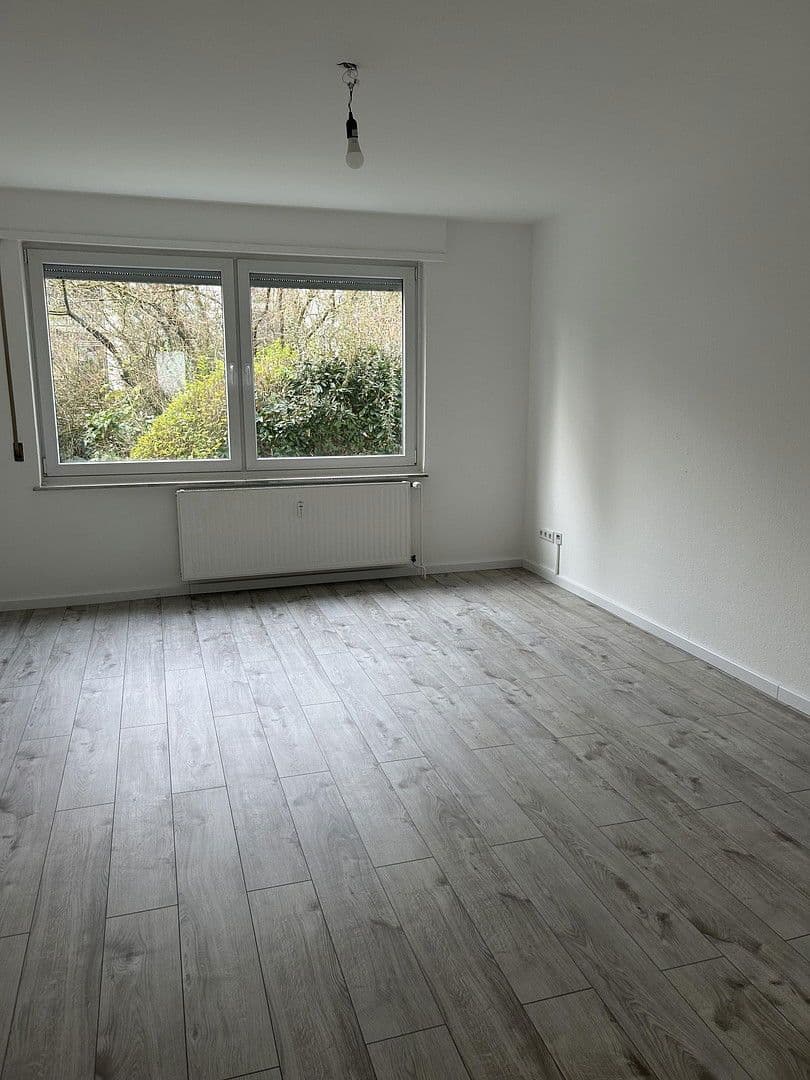 Prenájom bytu 3-izbový 68 m², Curieweg 12, Düsseldorf, Severné Porýnie - Westfálsko Prenájom bytu 3-izbový 68 m², Curieweg 12, Düsseldorf, Severné Porýnie - Westfálsko