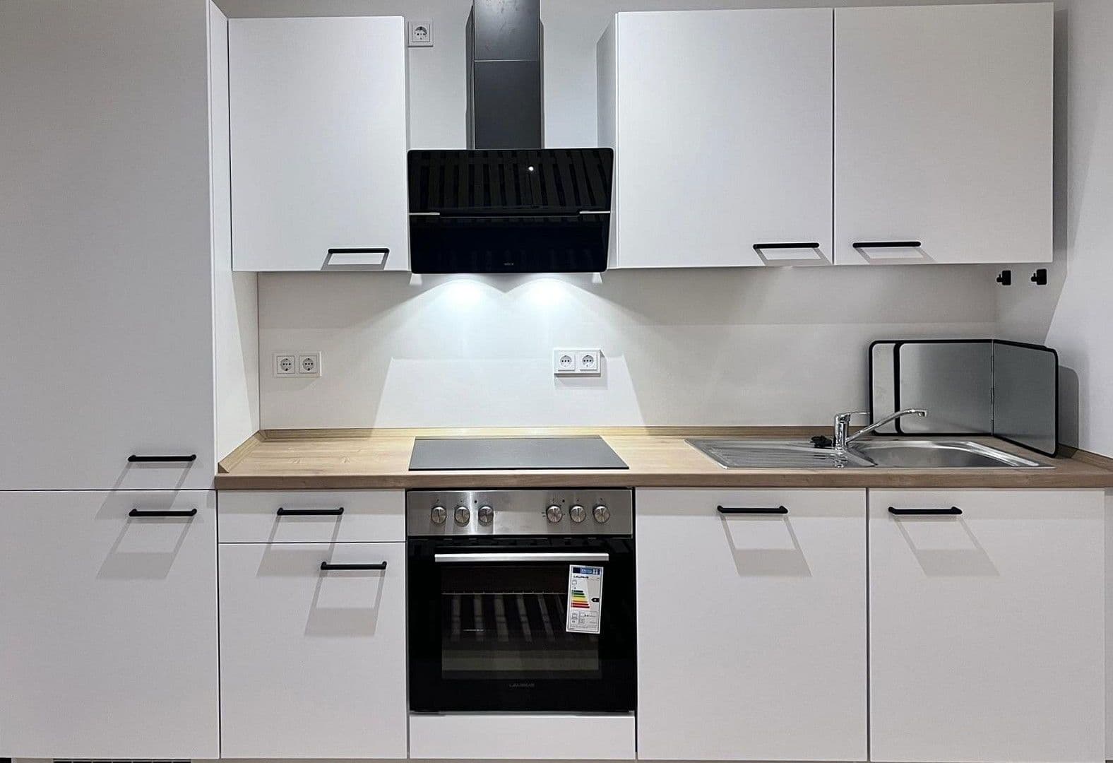 Prenájom bytu 2-izbový 52 m², Ettenhoferstr. 28, Fürstenfeldbruck, Bavorsko Prenájom bytu 2-izbový 52 m², Ettenhoferstr. 28, Fürstenfeldbruck, Bavorsko