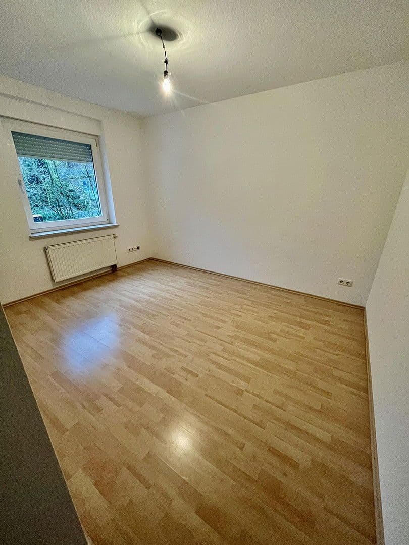 Prenájom domu 146 m², pozemek 209 m², Niedernhausen, Hesensko Prenájom domu 146 m², pozemek 209 m², Niedernhausen, Hesensko