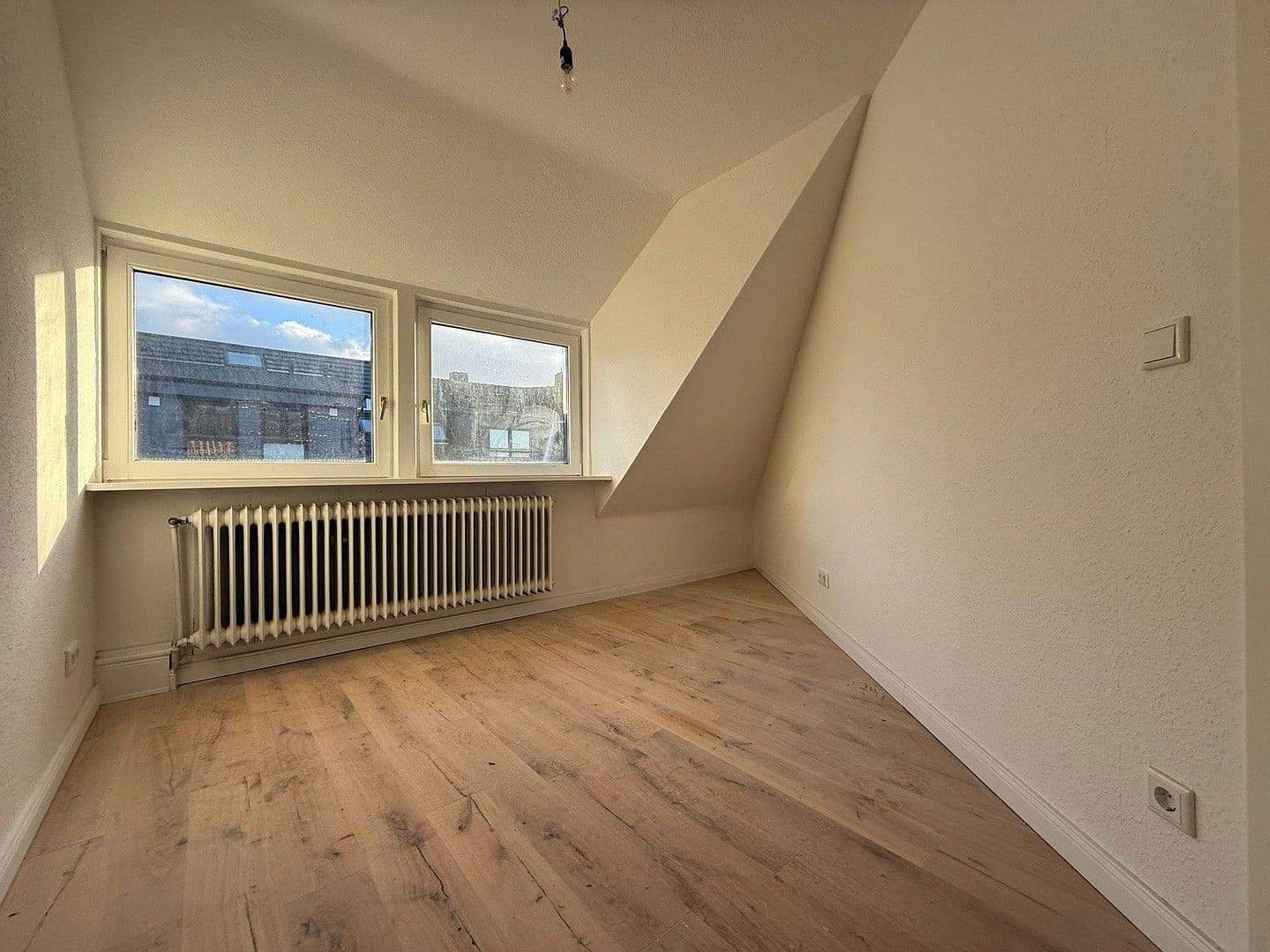 Predaj bytu 3-izbový 58 m², Einbecker Straße 20, Bremen, Brémy Predaj bytu 3-izbový 58 m², Einbecker Straße 20, Bremen, Brémy