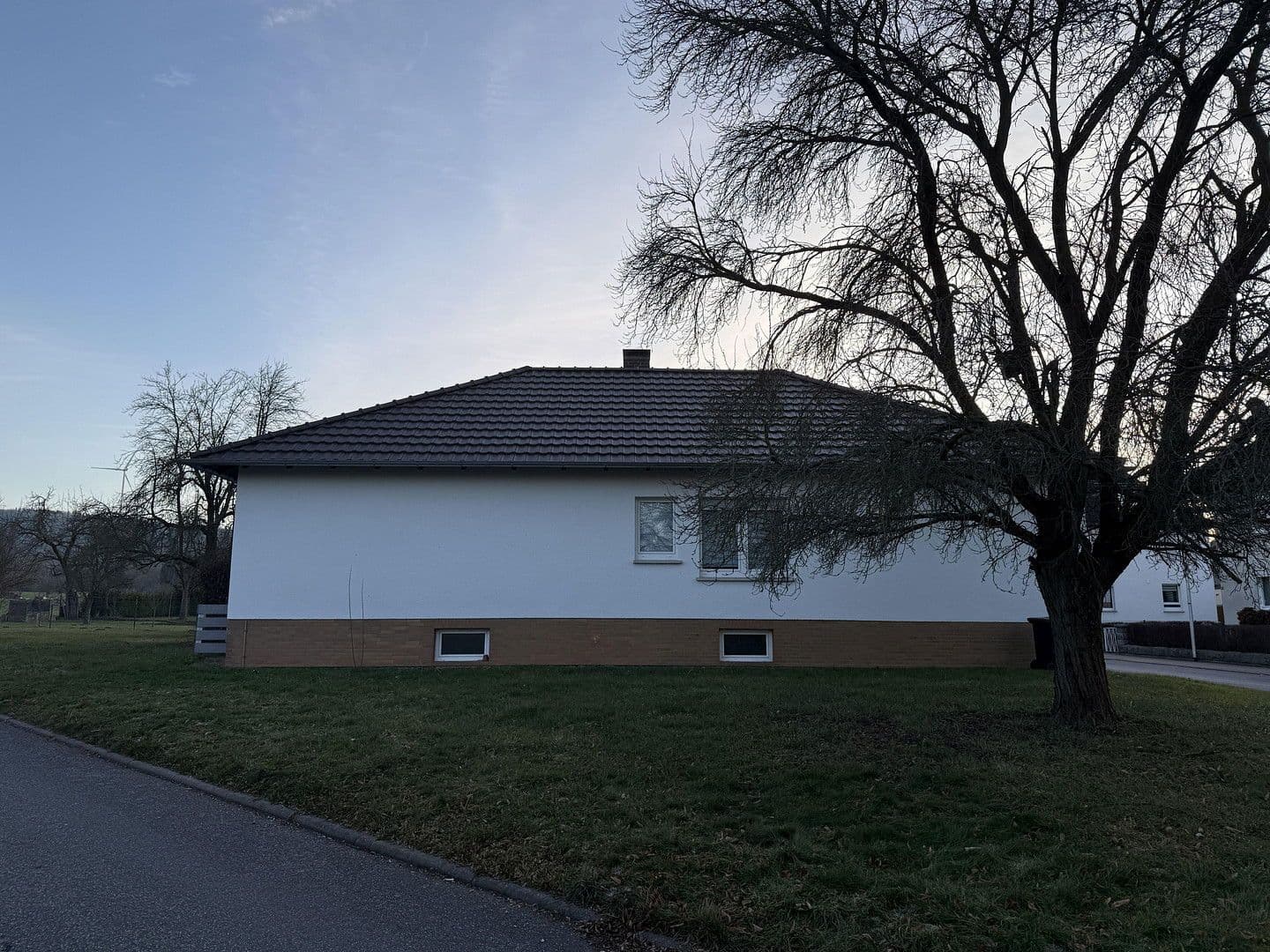 Prenájom domu 130 m², pozemek 813 m², Steinbergstr. 1, Heringen (Werra), Hesensko Prenájom domu 130 m², pozemek 813 m², Steinbergstr. 1, Heringen (Werra), Hesensko