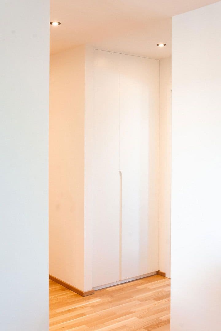 Prenájom bytu 4-izbový 108 m², Zimmererstr. 16, Augsburg, Bavorsko Prenájom bytu 4-izbový 108 m², Zimmererstr. 16, Augsburg, Bavorsko