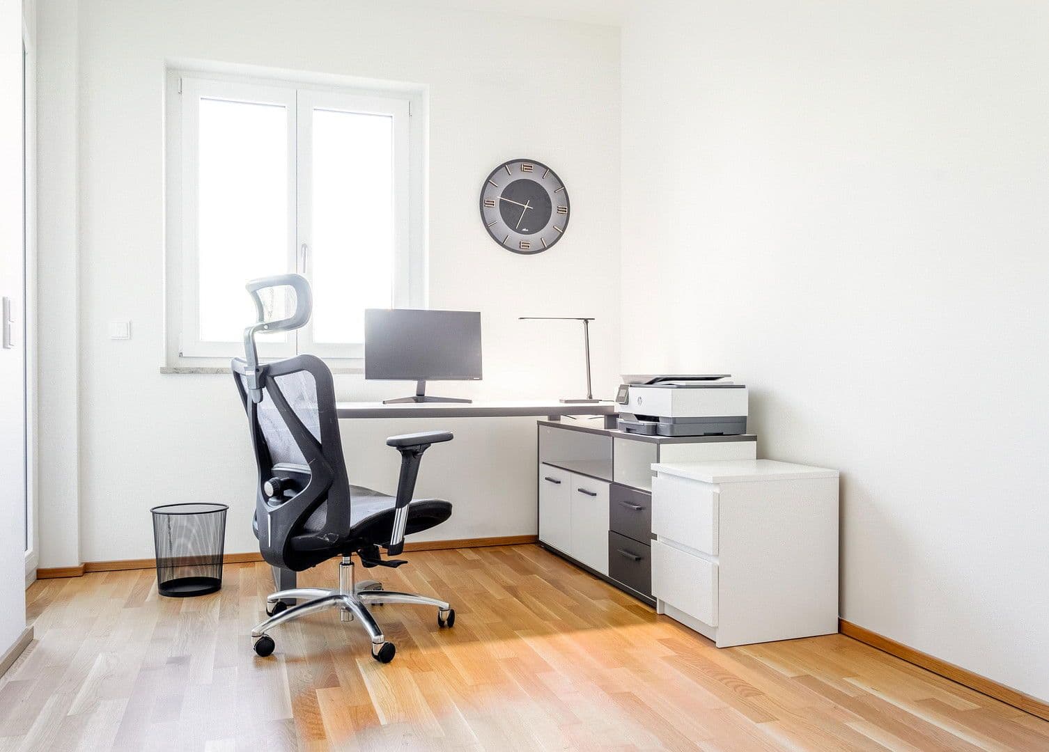 Prenájom bytu 4-izbový 108 m², Zimmererstr. 16, Augsburg, Bavorsko Prenájom bytu 4-izbový 108 m², Zimmererstr. 16, Augsburg, Bavorsko