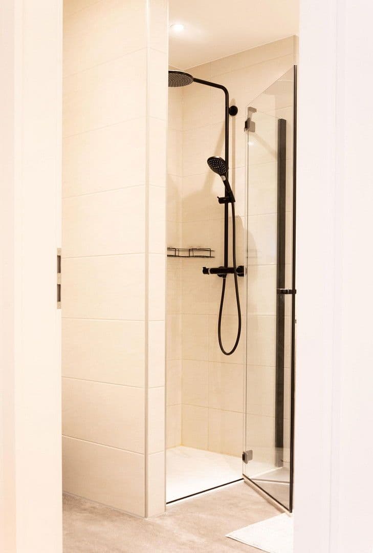 Prenájom bytu 4-izbový 108 m², Zimmererstr. 16, Augsburg, Bavorsko Prenájom bytu 4-izbový 108 m², Zimmererstr. 16, Augsburg, Bavorsko