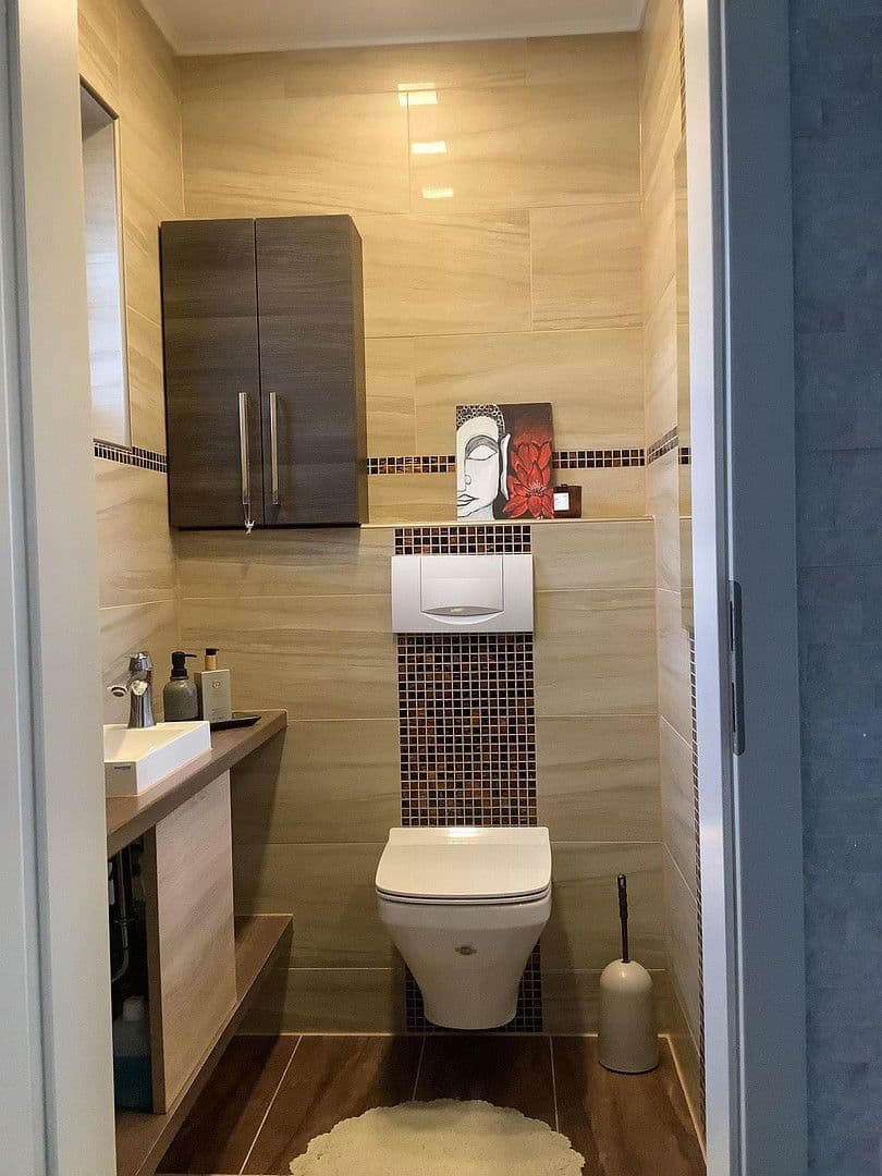 Predaj domu 211 m², pozemek 613 m², Mainleus, Bavorsko Predaj domu 211 m², pozemek 613 m², Mainleus, Bavorsko