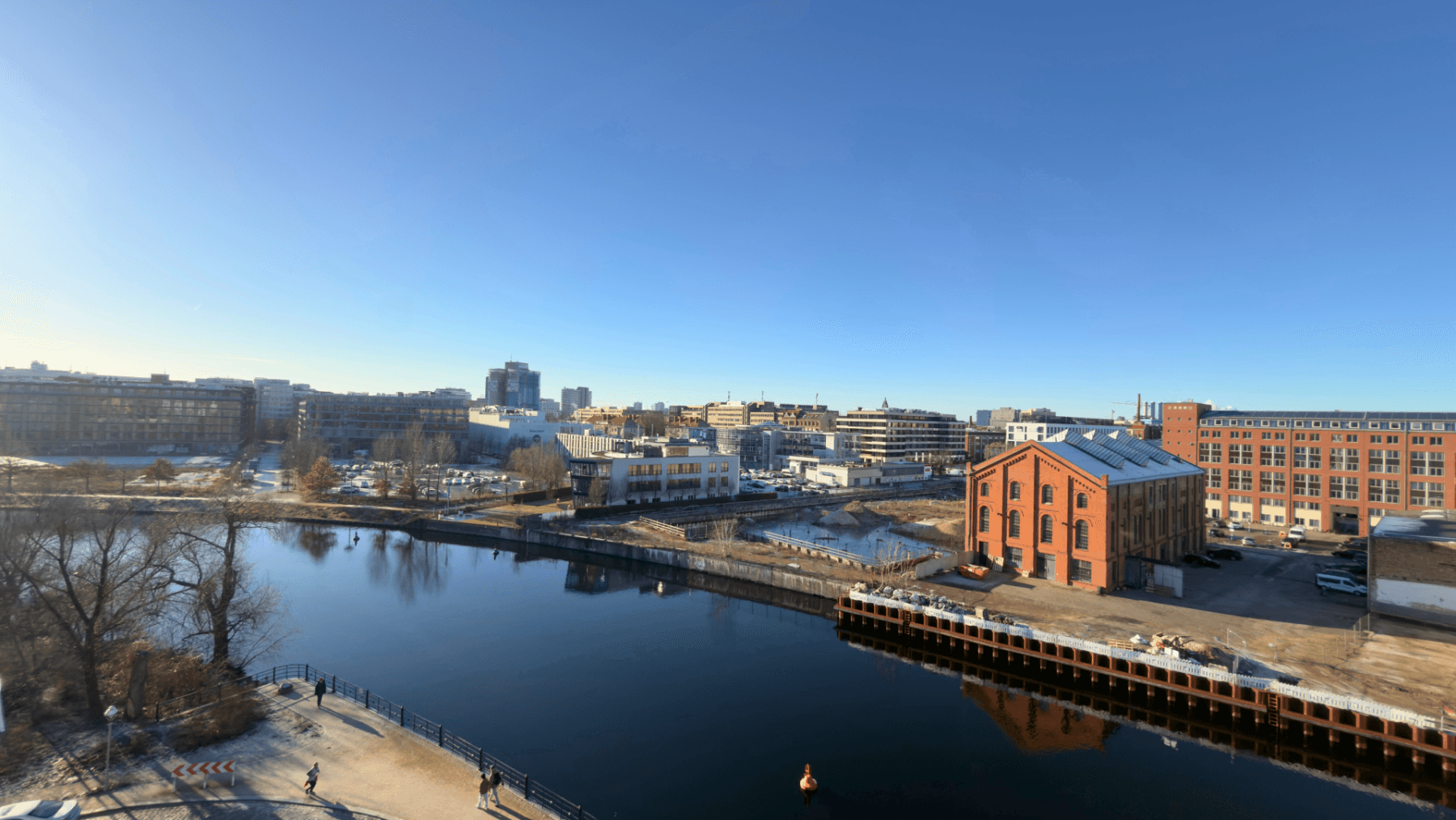 Predaj bytu 3-izbový 80 m², Berlin, Berlín Predaj bytu 3-izbový 80 m², Berlin, Berlín