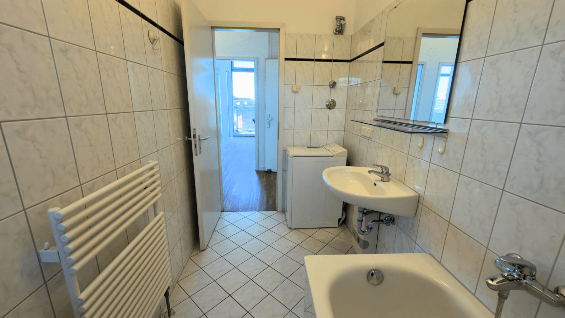 Predaj bytu 3-izbový 80 m², Berlin, Berlín Predaj bytu 3-izbový 80 m², Berlin, Berlín