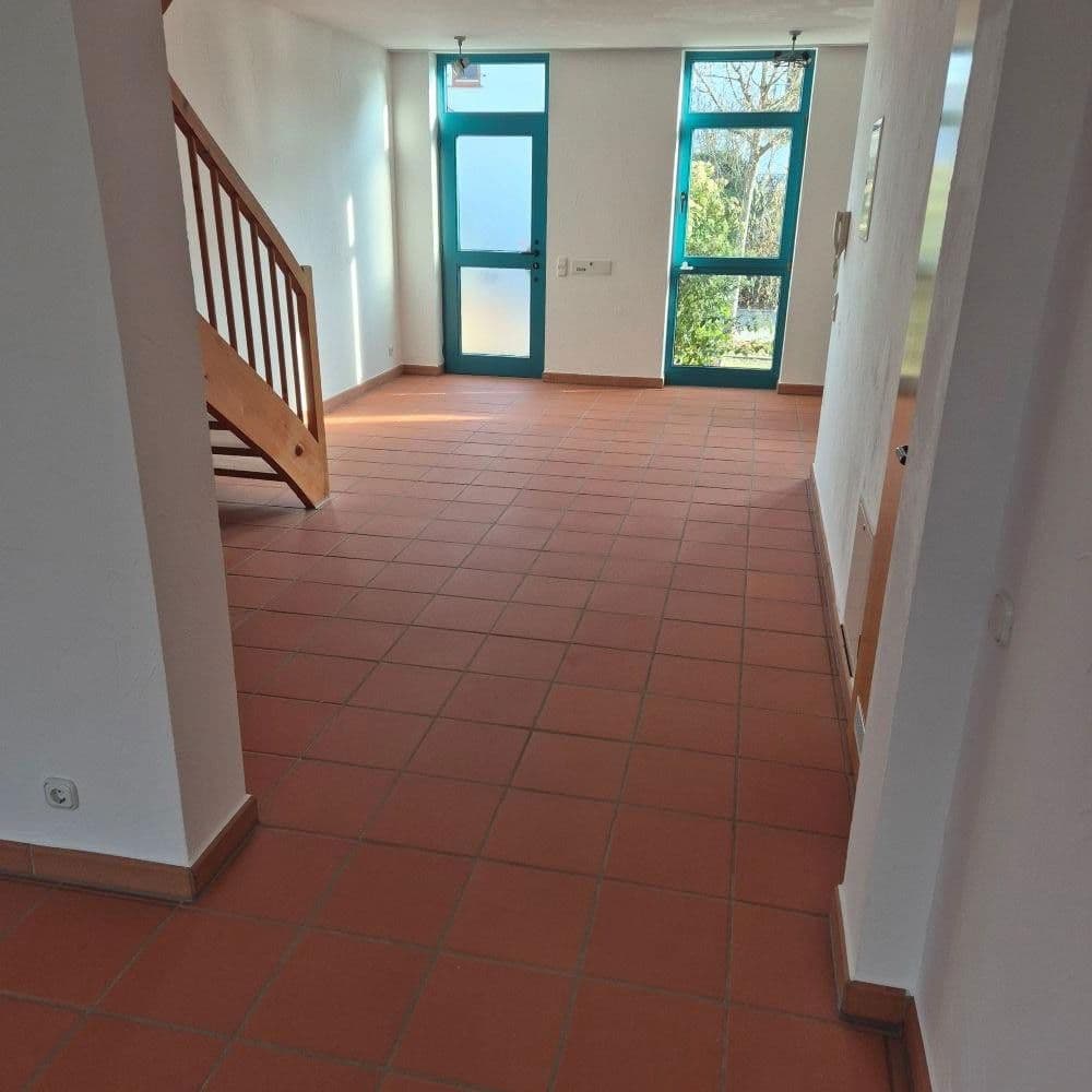 Prenájom bytu 2-izbový 65 m², Frankfurt, Hesensko Prenájom bytu 2-izbový 65 m², Frankfurt, Hesensko