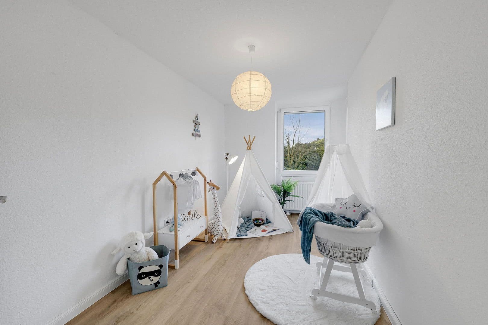 Predaj bytu 4-izbový 81 m², Oldenburg, Dolné Sasko Predaj bytu 4-izbový 81 m², Oldenburg, Dolné Sasko