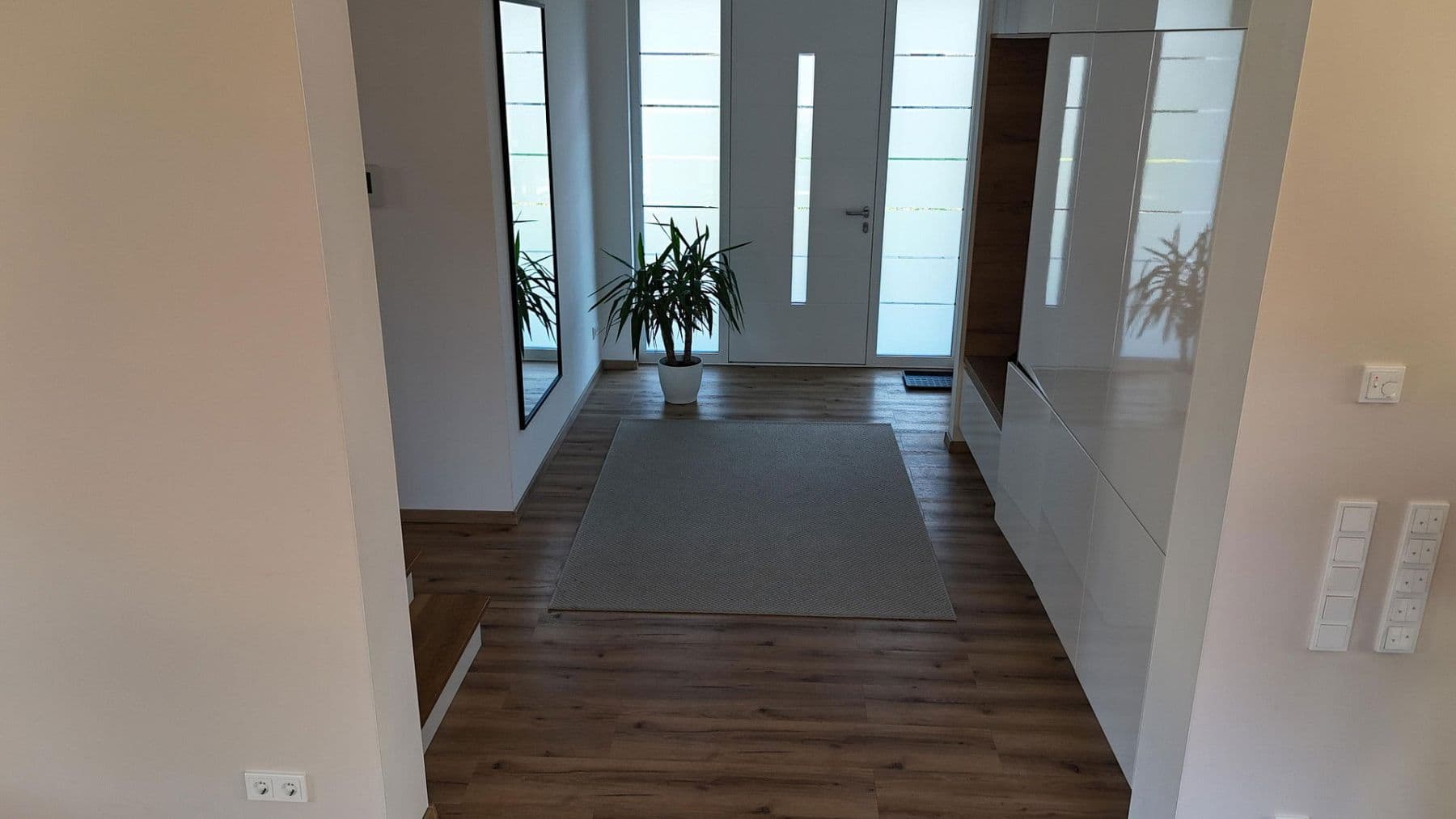 Predaj domu 198 m², pozemek 933 m², Fürthen, Porýnie-Falcko Predaj domu 198 m², pozemek 933 m², Fürthen, Porýnie-Falcko