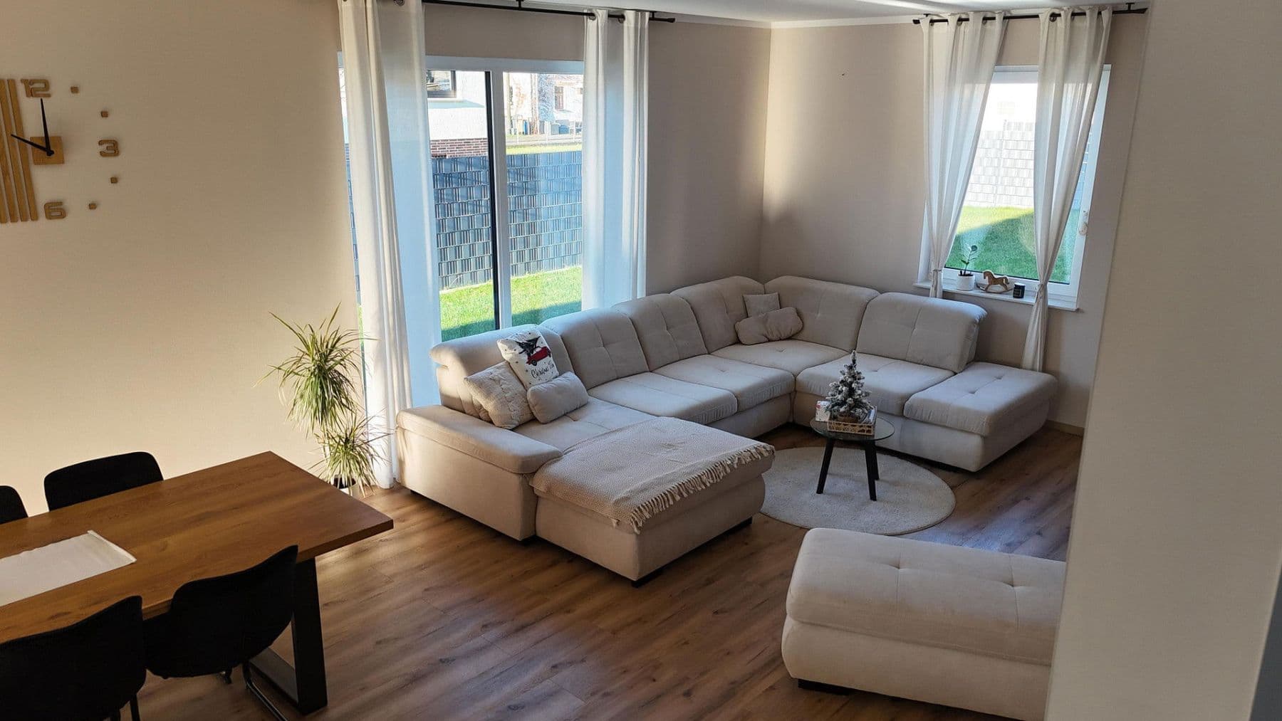 Predaj domu 198 m², pozemek 933 m², Fürthen, Porýnie-Falcko Predaj domu 198 m², pozemek 933 m², Fürthen, Porýnie-Falcko