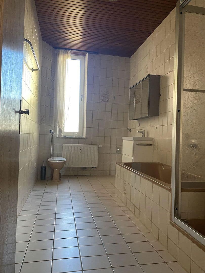 Prenájom bytu 2-izbový 94 m², Hof, Bavorsko Prenájom bytu 2-izbový 94 m², Hof, Bavorsko