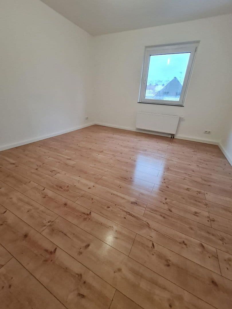 Prenájom bytu 3-izbový 71 m², Gertrudstraße 17, Oberhausen, Severné Porýnie - Westfálsko Prenájom bytu 3-izbový 71 m², Gertrudstraße 17, Oberhausen, Severné Porýnie - Westfálsko