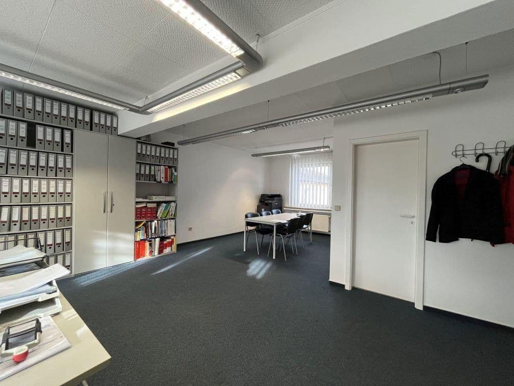 Prenájom kancelárie 129 m², Köln, Severné Porýnie - Westfálsko Prenájom kancelárie 129 m², Köln, Severné Porýnie - Westfálsko