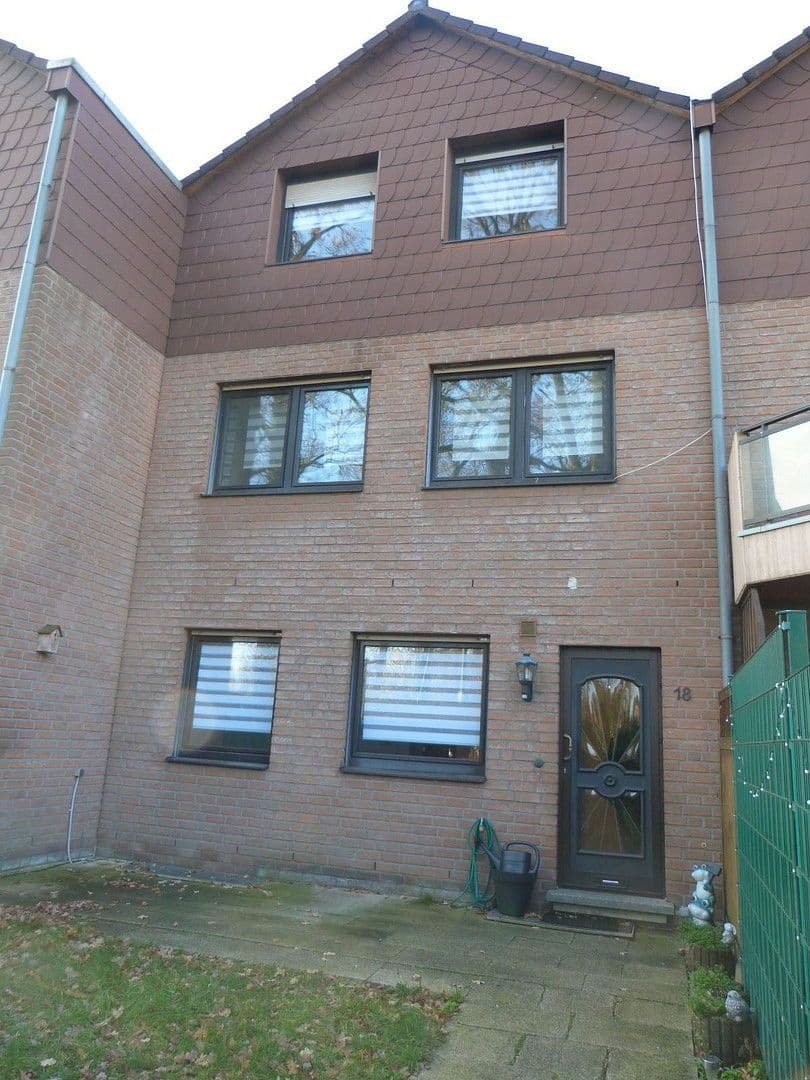 Predaj domu 91 m², pozemek 112 m², Haselhuhnweg 18, Dorsten, Severné Porýnie - Westfálsko Predaj domu 91 m², pozemek 112 m², Haselhuhnweg 18, Dorsten, Severné Porýnie - Westfálsko