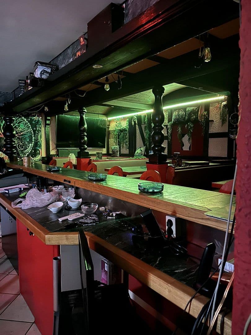 Prenájom nebytového priestoru 107 m², Obersulm, Bádensko-Wurttembersko Prenájom nebytového priestoru 107 m², Obersulm, Bádensko-Wurttembersko