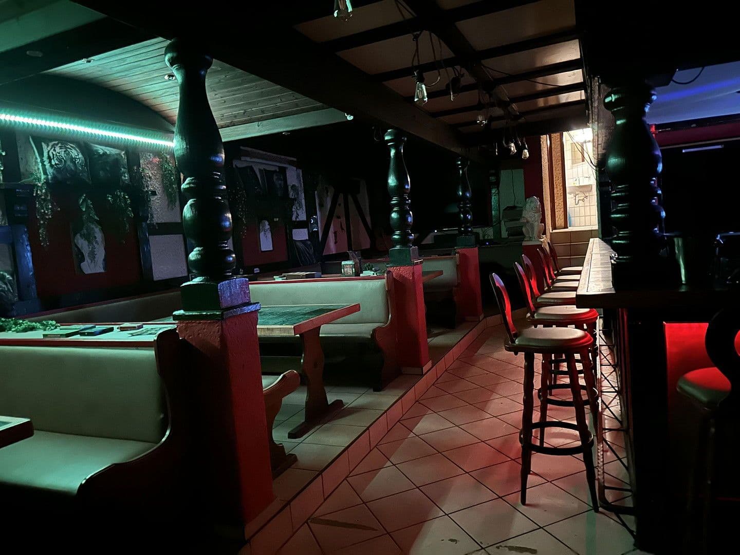 Prenájom nebytového priestoru 107 m², Obersulm, Bádensko-Wurttembersko Prenájom nebytového priestoru 107 m², Obersulm, Bádensko-Wurttembersko