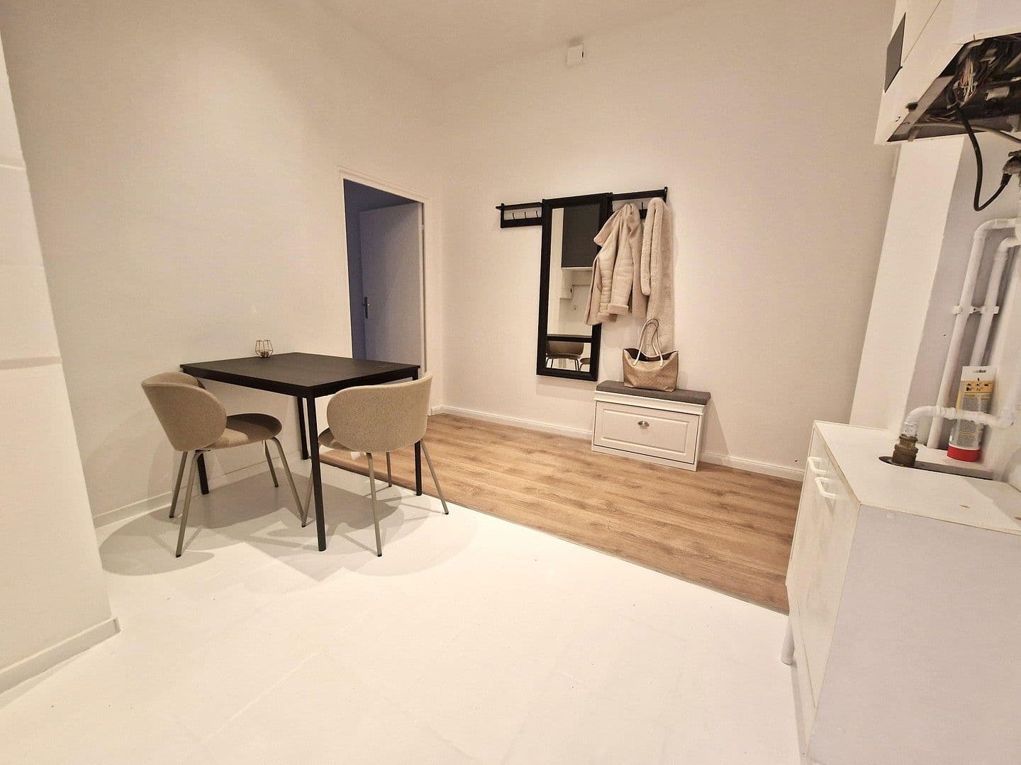 Prenájom bytu 1-izbový 35 m², Winstrasse 5, Berlin, Berlín Prenájom bytu 1-izbový 35 m², Winstrasse 5, Berlin, Berlín