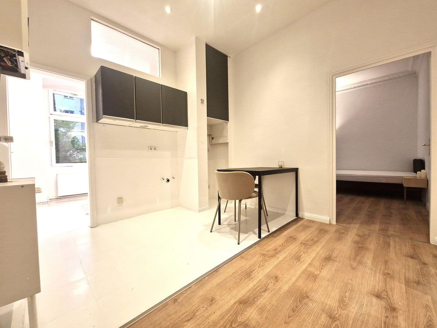 Prenájom bytu 1-izbový 35 m², Winstrasse 5, Berlin, Berlín Prenájom bytu 1-izbový 35 m², Winstrasse 5, Berlin, Berlín