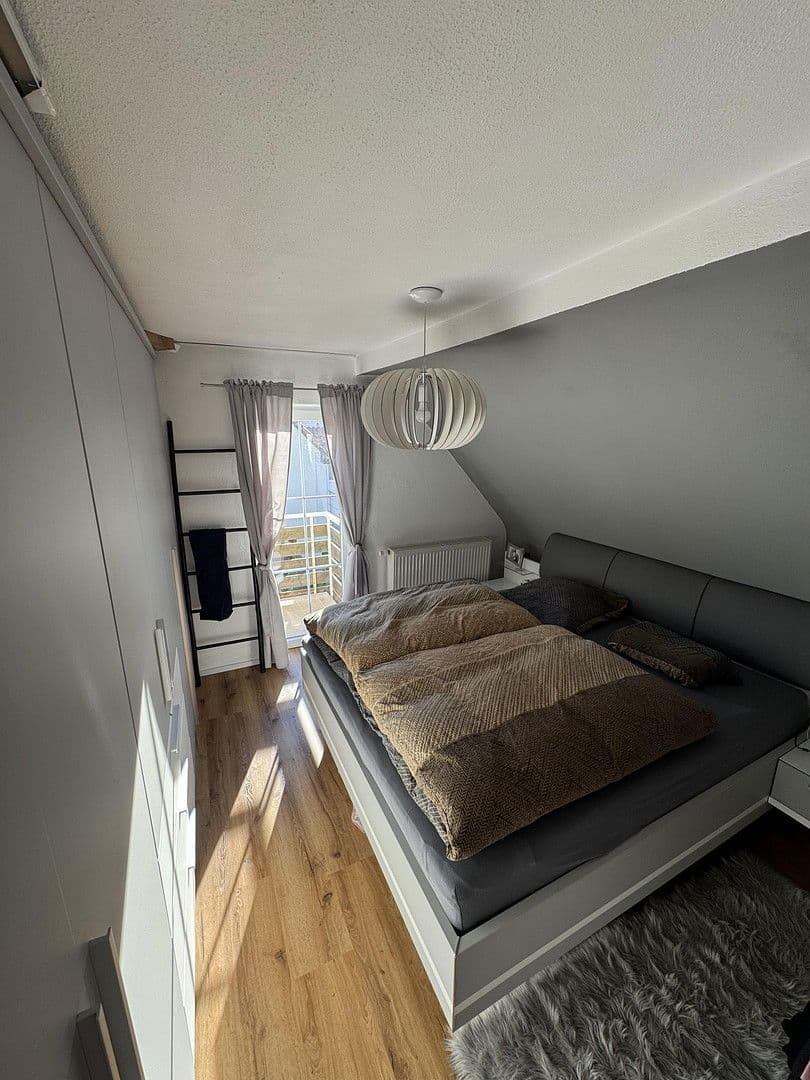 Predaj domu 170 m², pozemek 325 m², Kirchheim unter Teck, Bádensko-Wurttembersko Predaj domu 170 m², pozemek 325 m², Kirchheim unter Teck, Bádensko-Wurttembersko