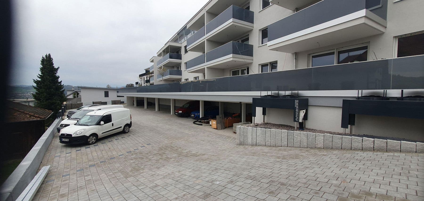 Prenájom bytu 3-izbový 100 m², Bergstrasse 11, Laufenburg (Baden), Bádensko-Wurttembersko Prenájom bytu 3-izbový 100 m², Bergstrasse 11, Laufenburg (Baden), Bádensko-Wurttembersko