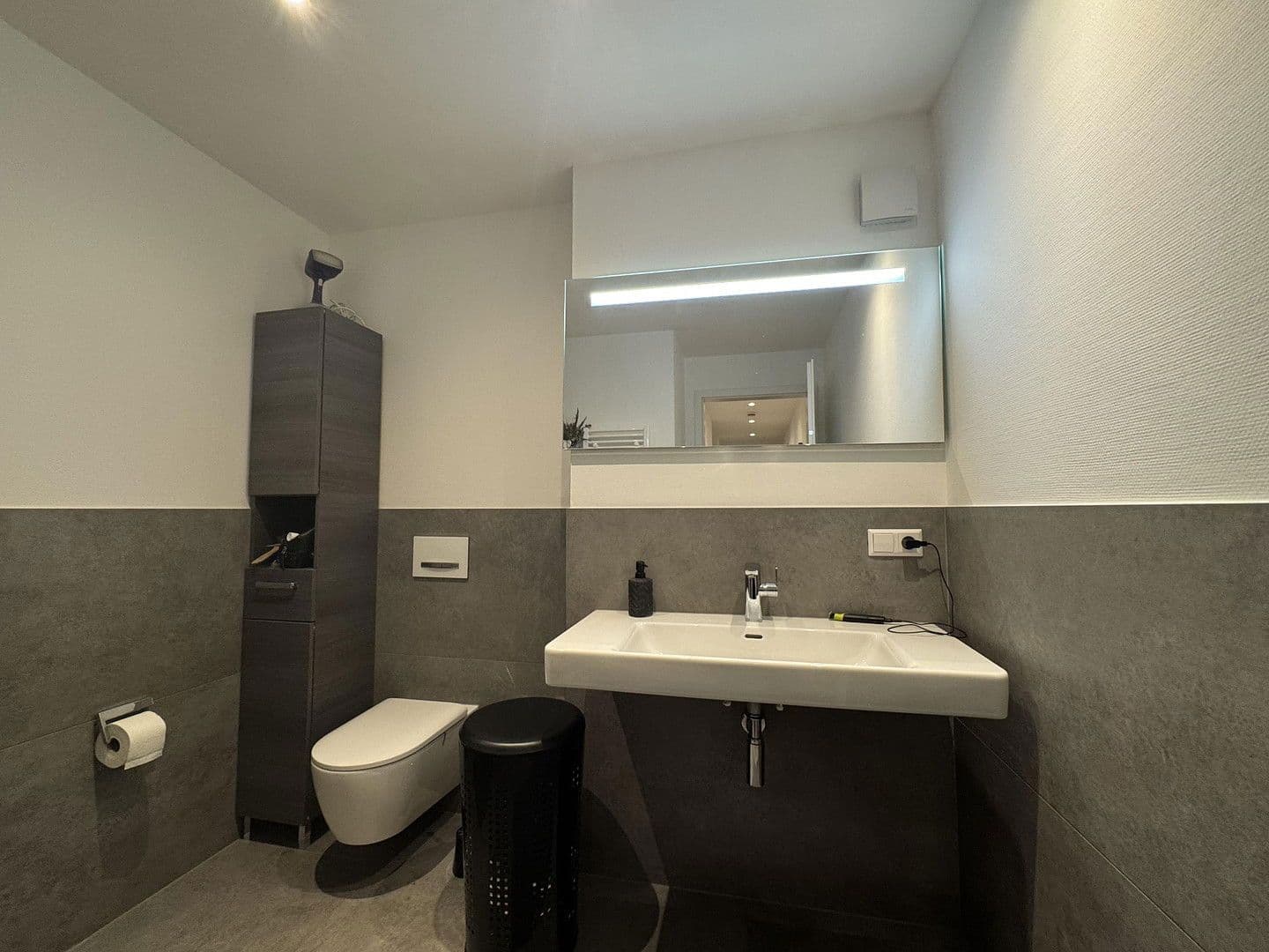 Prenájom bytu 3-izbový 100 m², Bergstrasse 11, Laufenburg (Baden), Bádensko-Wurttembersko Prenájom bytu 3-izbový 100 m², Bergstrasse 11, Laufenburg (Baden), Bádensko-Wurttembersko