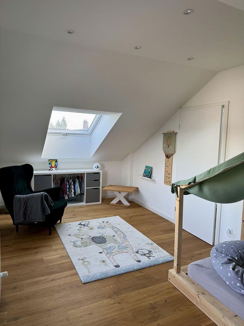 Predaj domu 220 m², pozemek 689 m², Muggensturm, Bádensko-Wurttembersko Predaj domu 220 m², pozemek 689 m², Muggensturm, Bádensko-Wurttembersko