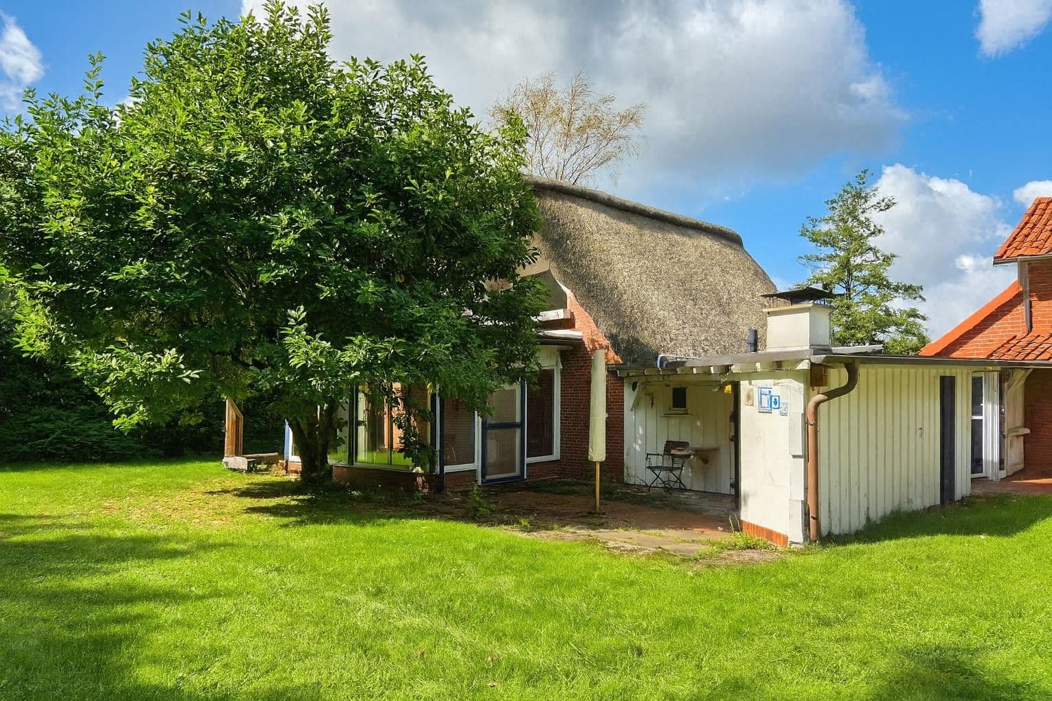 Predaj domu 151 m², pozemek 1.397 m², Drochtersen, Dolné Sasko Predaj domu 151 m², pozemek 1.397 m², Drochtersen, Dolné Sasko