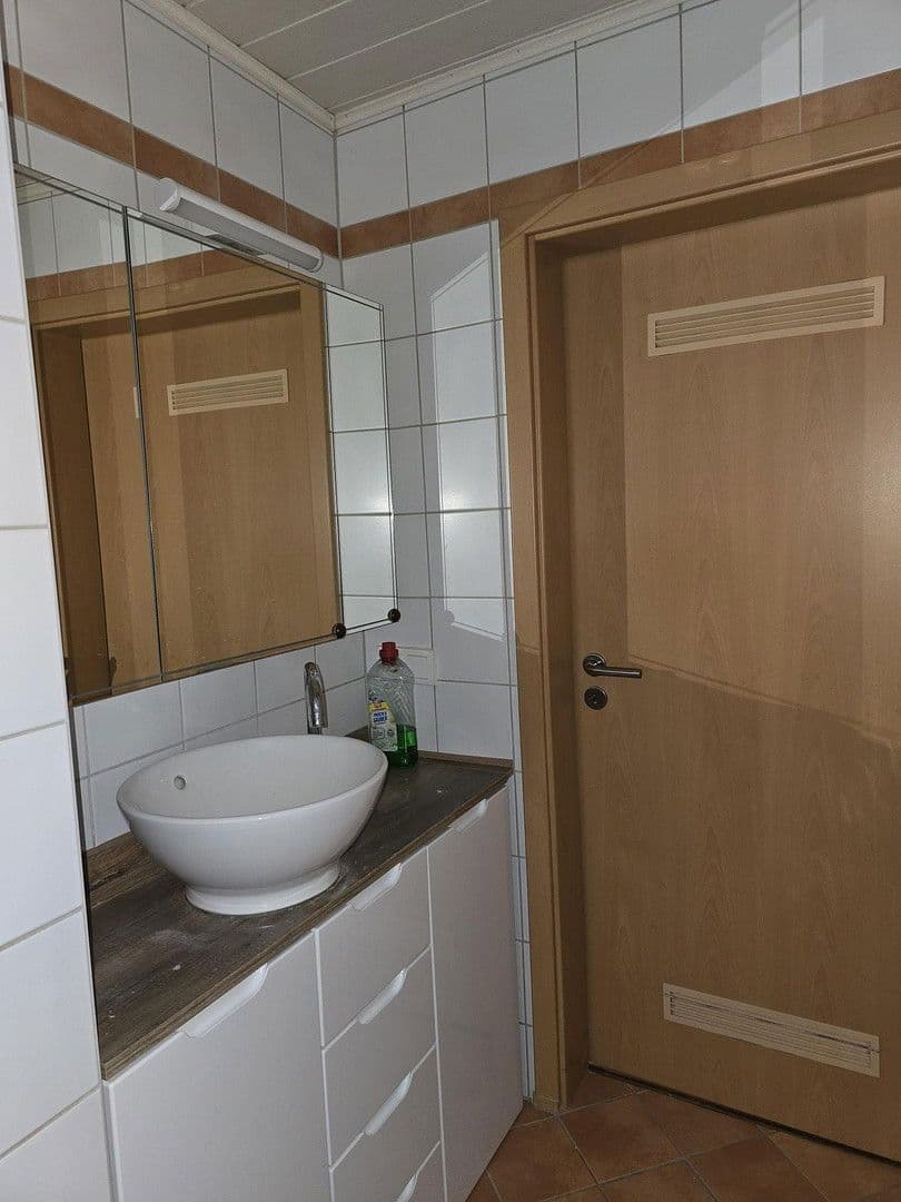 Prenájom bytu 3-izbový 92 m², Neuwied, Porýnie-Falcko Prenájom bytu 3-izbový 92 m², Neuwied, Porýnie-Falcko