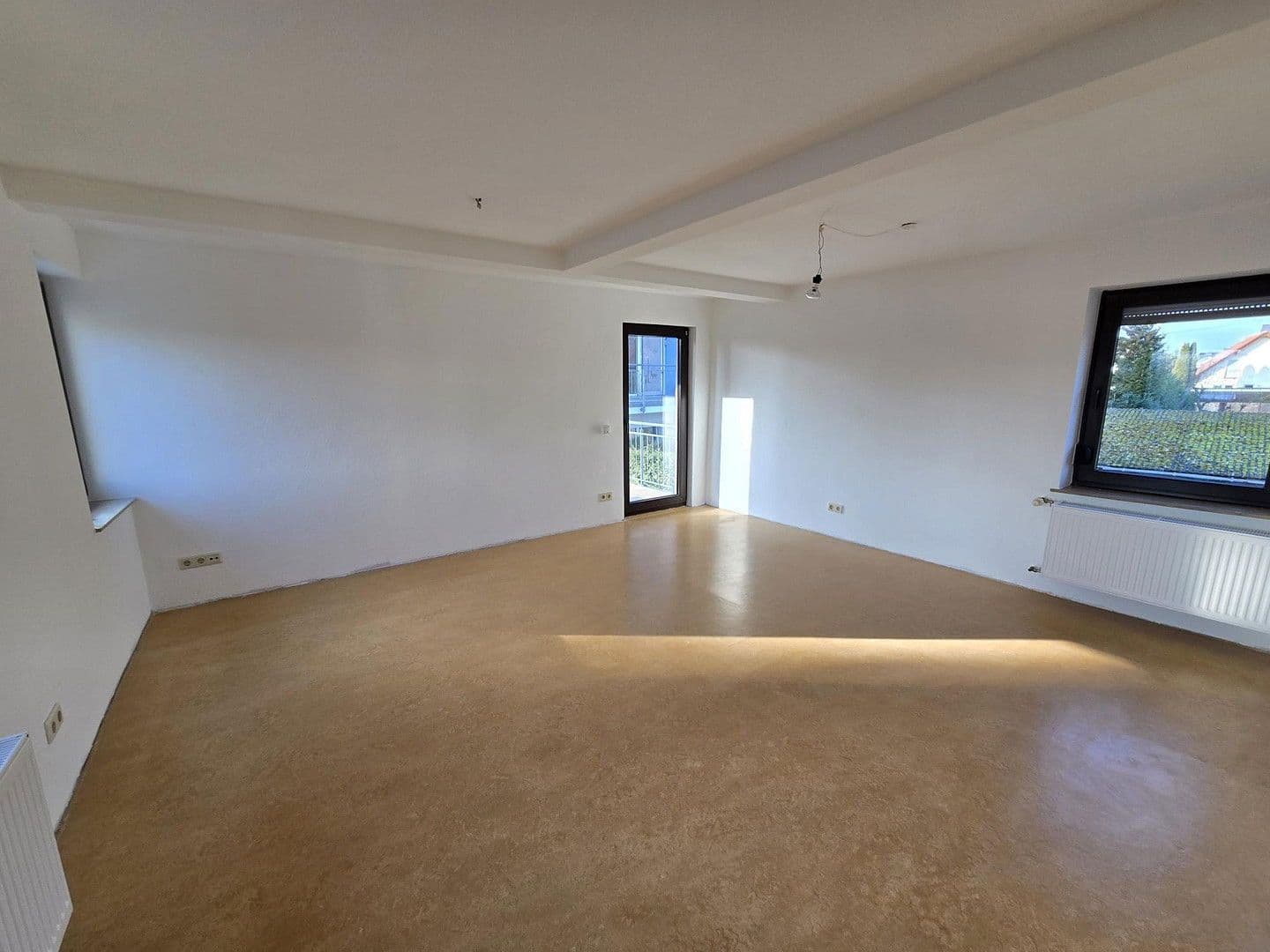 Prenájom bytu 3-izbový 92 m², Neuwied, Porýnie-Falcko Prenájom bytu 3-izbový 92 m², Neuwied, Porýnie-Falcko