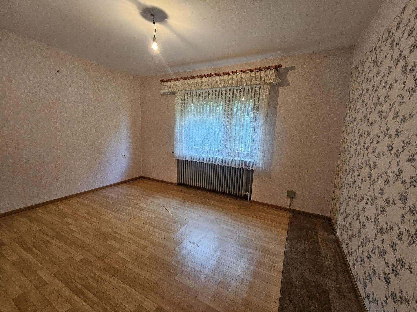 Predaj domu 150 m², pozemek 1.533 m², Achim, Dolné Sasko Predaj domu 150 m², pozemek 1.533 m², Achim, Dolné Sasko