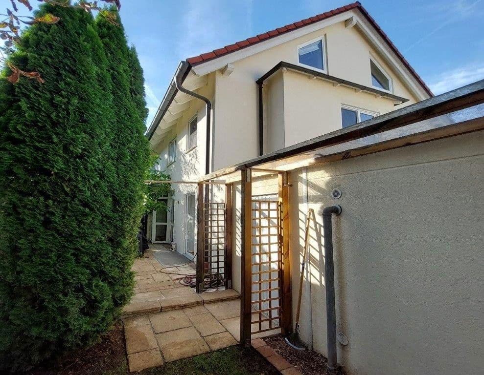 Predaj domu 137 m², pozemek 174 m², München, Bavorsko Predaj domu 137 m², pozemek 174 m², München, Bavorsko