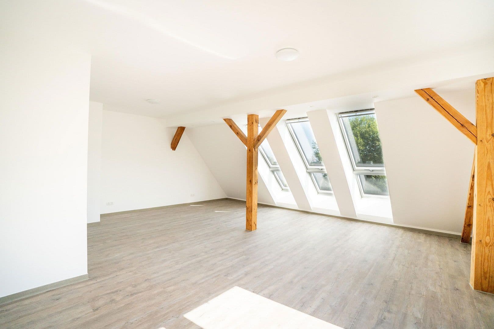 Predaj domu 238 m², pozemek 1.866 m², Zerbst/Anhalt, Sasko-Anhaltsko Predaj domu 238 m², pozemek 1.866 m², Zerbst/Anhalt, Sasko-Anhaltsko