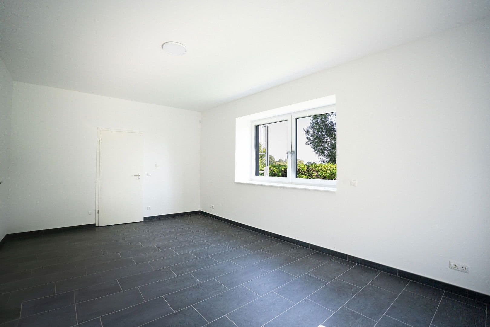 Predaj domu 238 m², pozemek 1.866 m², Zerbst/Anhalt, Sasko-Anhaltsko Predaj domu 238 m², pozemek 1.866 m², Zerbst/Anhalt, Sasko-Anhaltsko