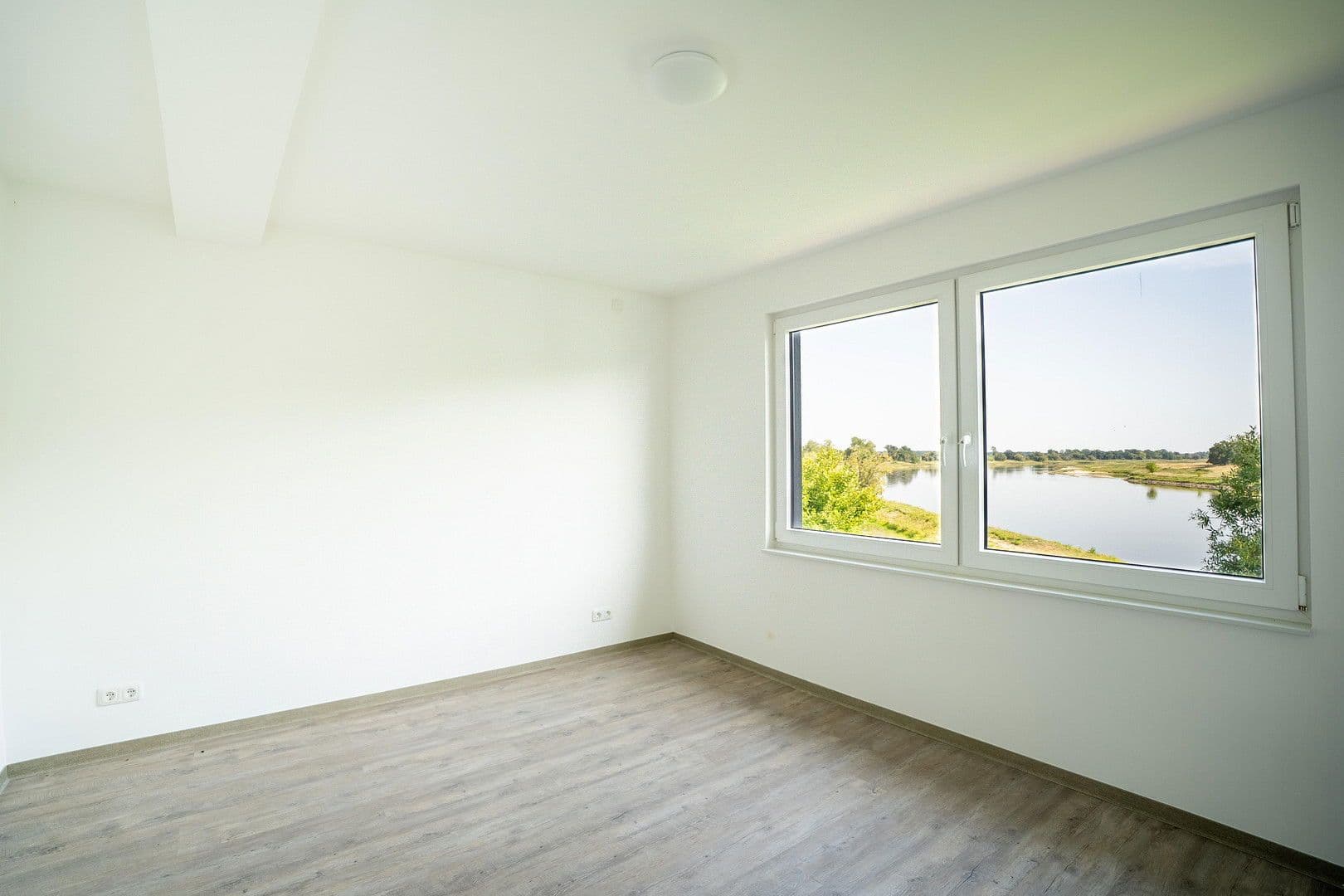 Predaj domu 238 m², pozemek 1.866 m², Zerbst/Anhalt, Sasko-Anhaltsko Predaj domu 238 m², pozemek 1.866 m², Zerbst/Anhalt, Sasko-Anhaltsko