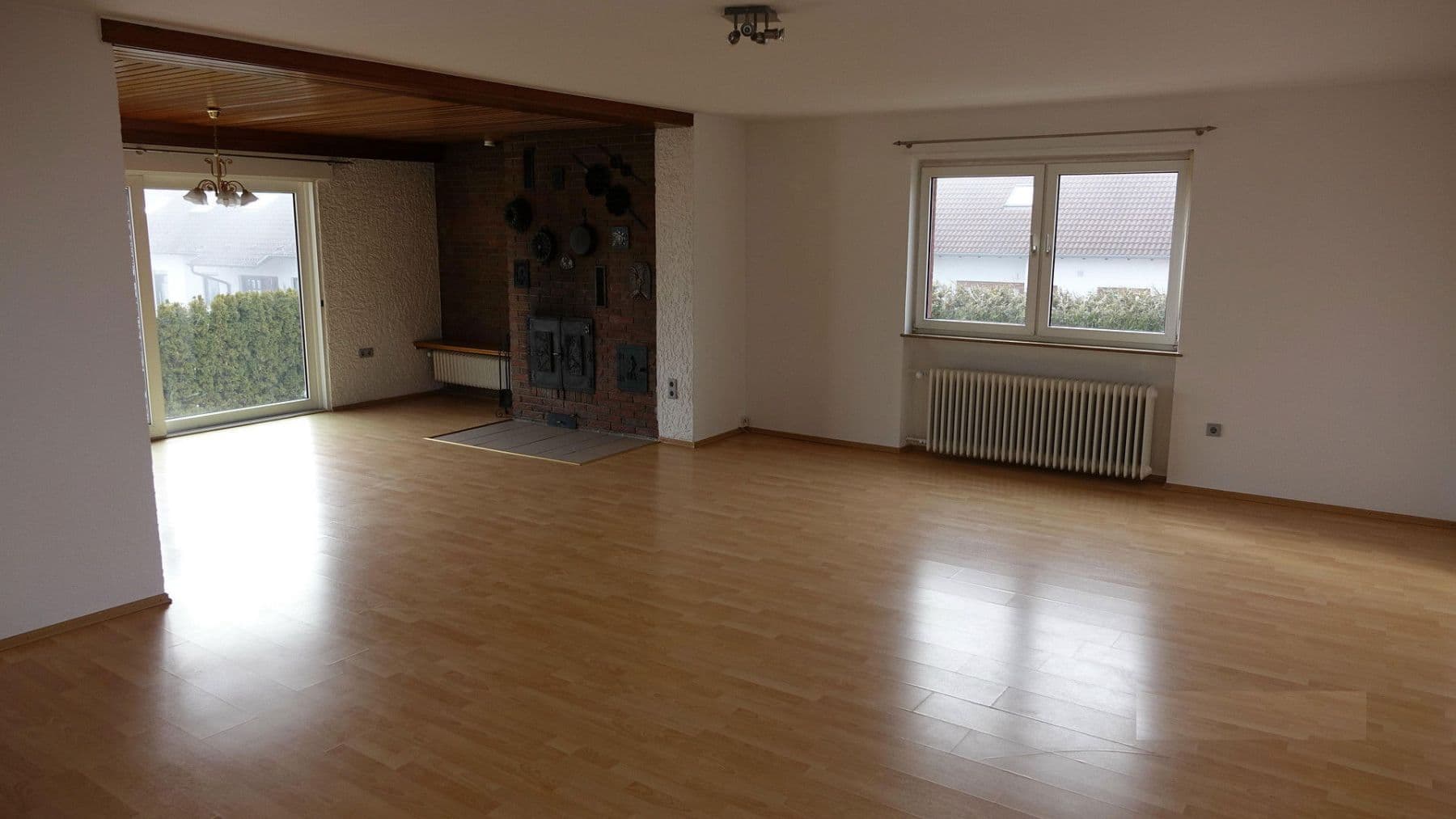 Predaj domu 163 m², pozemek 742 m², Kaiserslautern, Porýnie-Falcko Predaj domu 163 m², pozemek 742 m², Kaiserslautern, Porýnie-Falcko