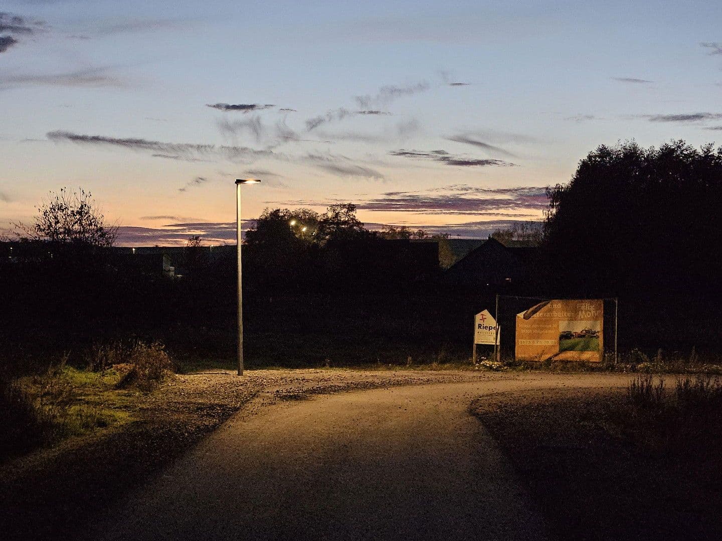 Predaj pozemku 496 m², Offenbergblick 16, Hofgeismar, Hesensko Predaj pozemku 496 m², Offenbergblick 16, Hofgeismar, Hesensko