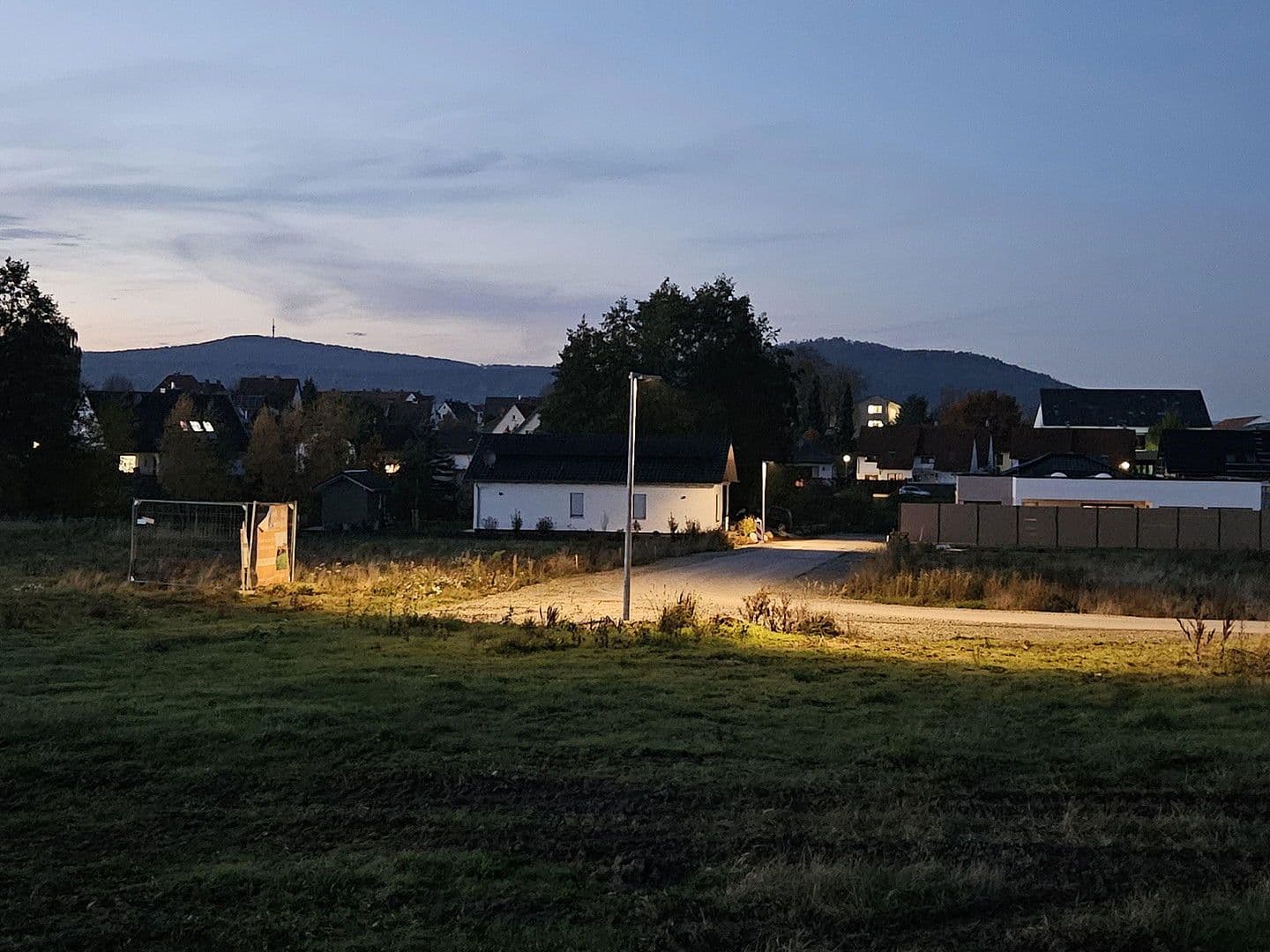 Predaj pozemku 496 m², Offenbergblick 16, Hofgeismar, Hesensko Predaj pozemku 496 m², Offenbergblick 16, Hofgeismar, Hesensko