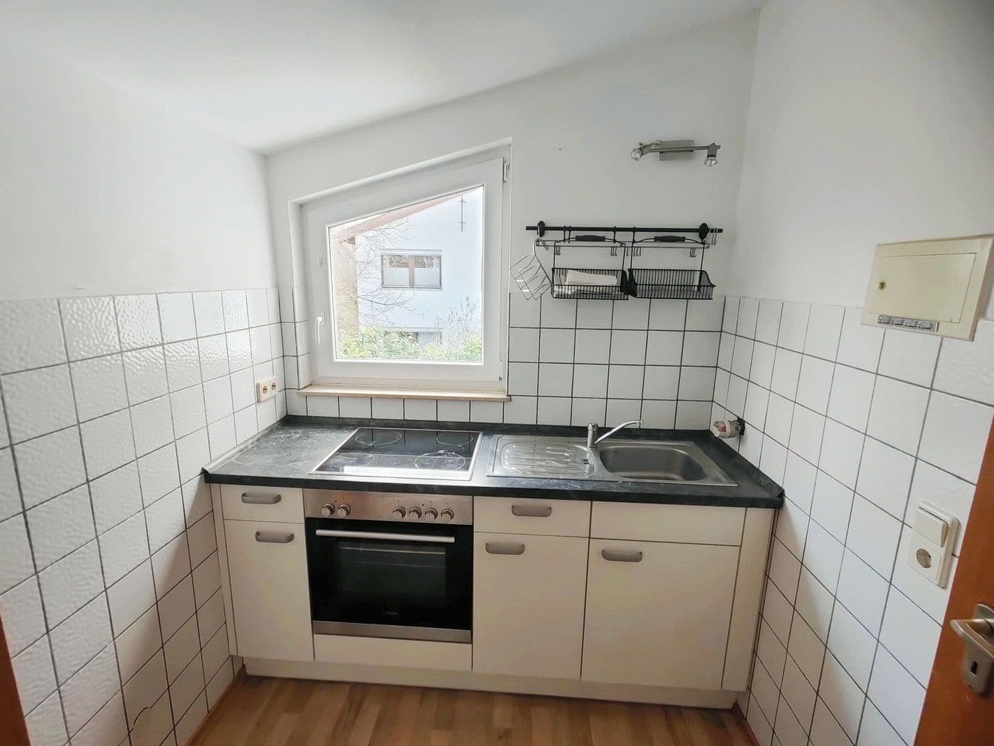 Prenájom bytu 2-izbový 65 m², Reutlingen, Bádensko-Wurttembersko Prenájom bytu 2-izbový 65 m², Reutlingen, Bádensko-Wurttembersko