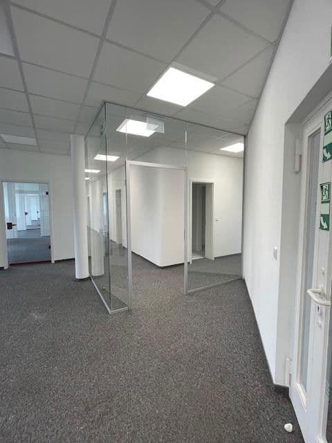 Prenájom kancelárie 566 m², Andernacher Straße 18, Nürnberg, Bavorsko Prenájom kancelárie 566 m², Andernacher Straße 18, Nürnberg, Bavorsko