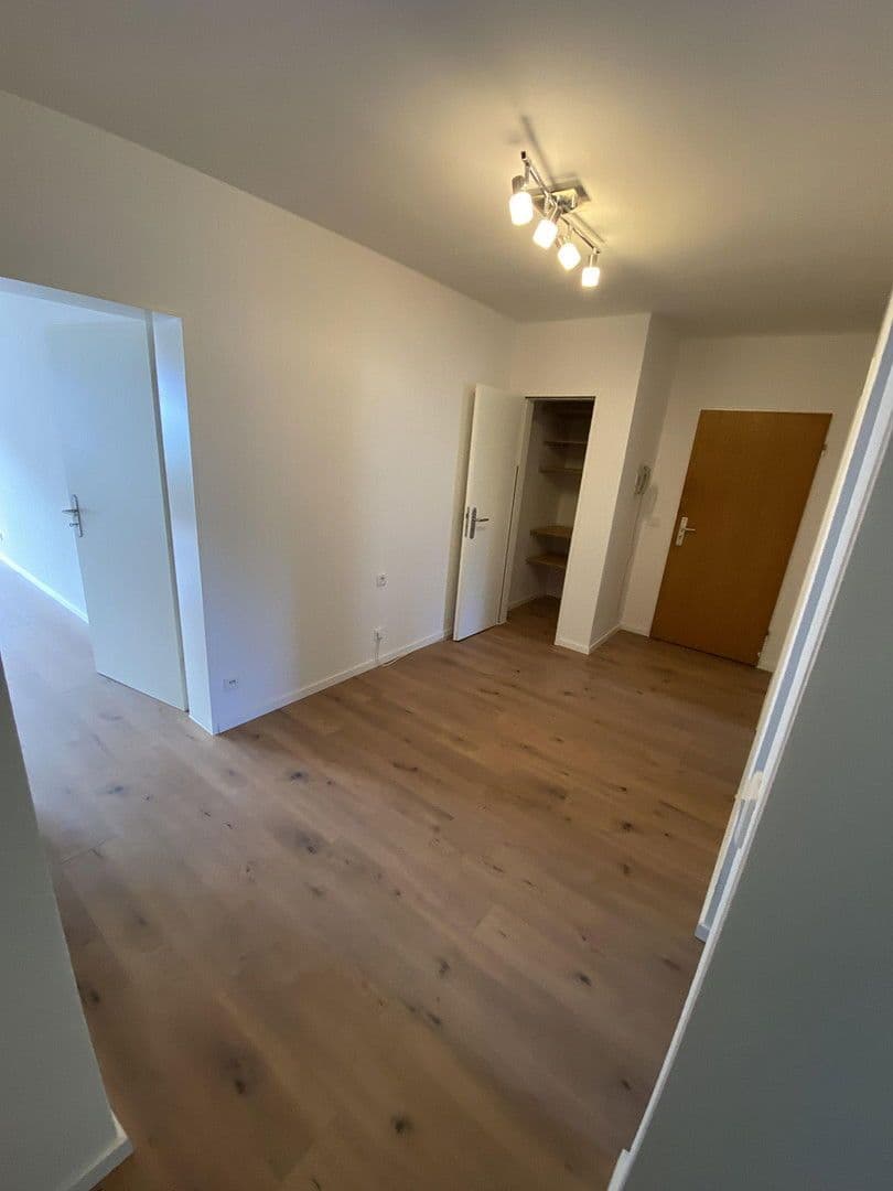 Prenájom bytu 3-izbový 75 m², Cecilienstr. 3, Moers, Severné Porýnie - Westfálsko Prenájom bytu 3-izbový 75 m², Cecilienstr. 3, Moers, Severné Porýnie - Westfálsko