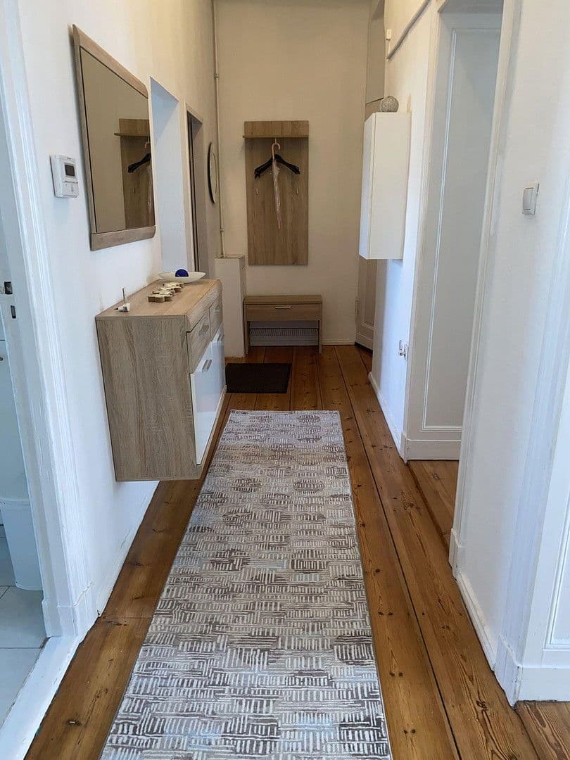 Prenájom bytu 3-izbový 90 m², Berlin, Berlín Prenájom bytu 3-izbový 90 m², Berlin, Berlín