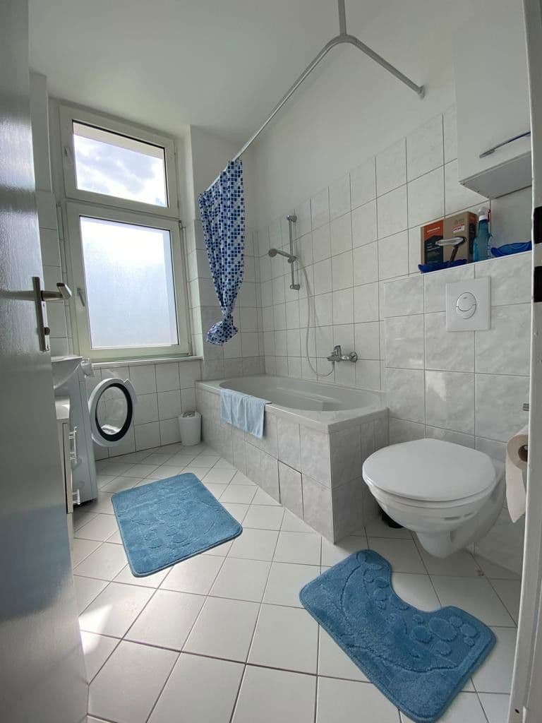 Prenájom bytu 3-izbový 90 m², Berlin, Berlín Prenájom bytu 3-izbový 90 m², Berlin, Berlín