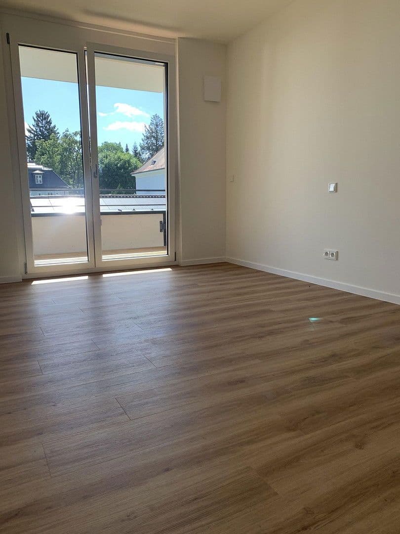 Prenájom bytu 2-izbový 67 m², Fürstenrieder Straße 229, München, Bavorsko Prenájom bytu 2-izbový 67 m², Fürstenrieder Straße 229, München, Bavorsko