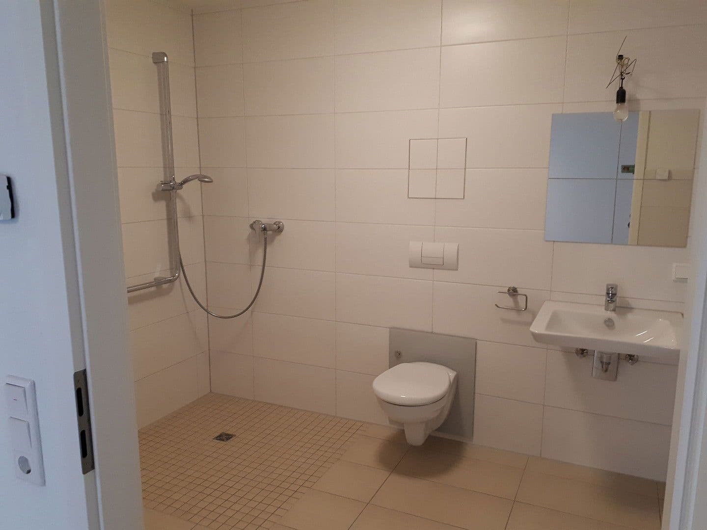 Predaj bytu 2-izbový 51 m², Ludwigshafen, Porýnie-Falcko Predaj bytu 2-izbový 51 m², Ludwigshafen, Porýnie-Falcko